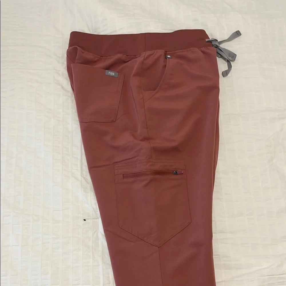 Figs “Mauve” scrub set - Picture 6 of 6